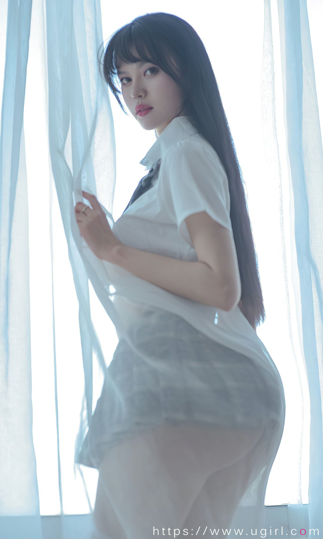 [Ugirls尤果网]爱尤物专辑 2022.08.21 No.2395 桃香子 似水年华