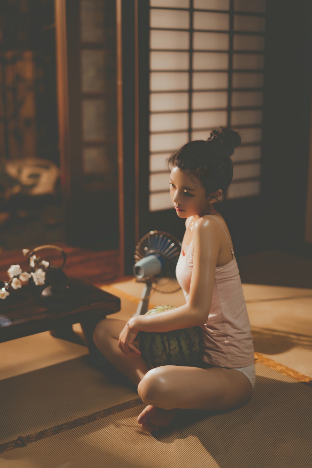 [Cosplay]NAGISA魔物喵 – Hot summer 炙夏